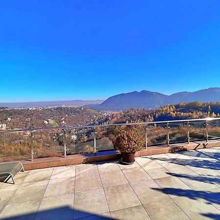 Coroni Seasons Apart With Panoramic View Braşov Exteriör bild